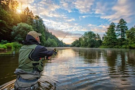 Some of them can also inform you about the exact depth of the fish, but the accuracy always depends on the make and the model. . Best fishing locations near me